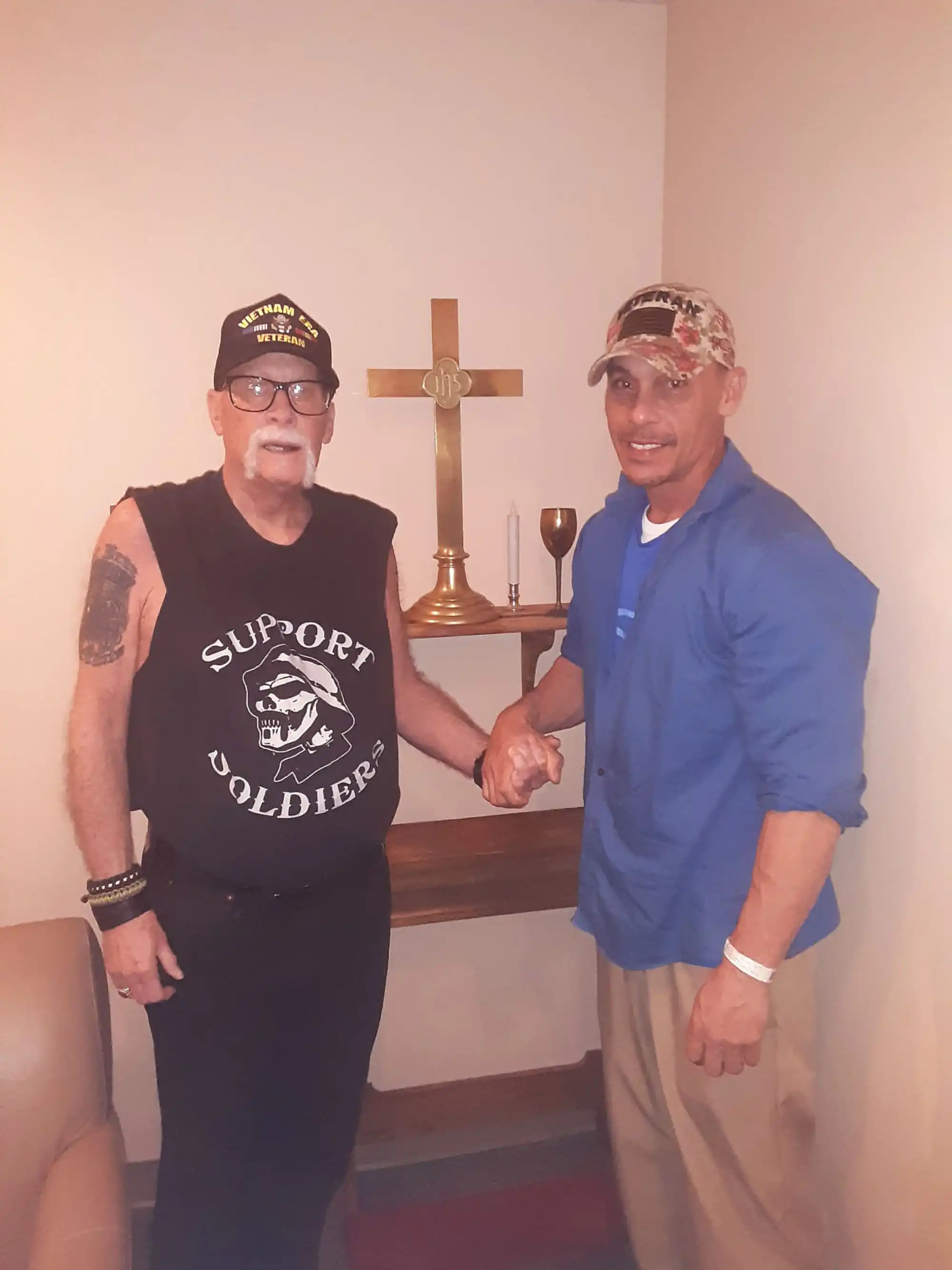 Veterans sharing love between two eras of service, with Veteran David Haave helping others in South Dakota, USA.